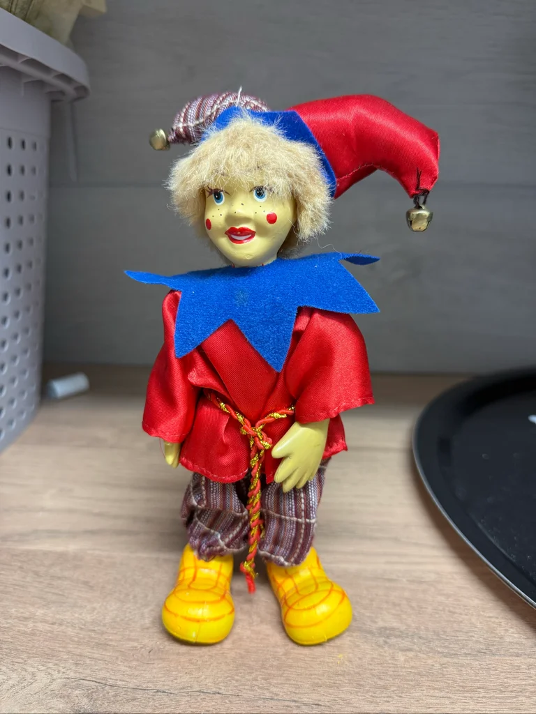 Payaso de porcelana (bufón muñeca de porcelana) – photo 2